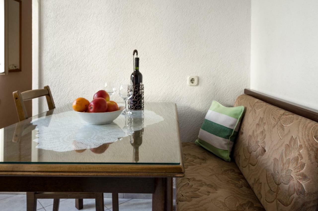 Apartmani Marko มาคาร์สกา ภายนอก รูปภาพ