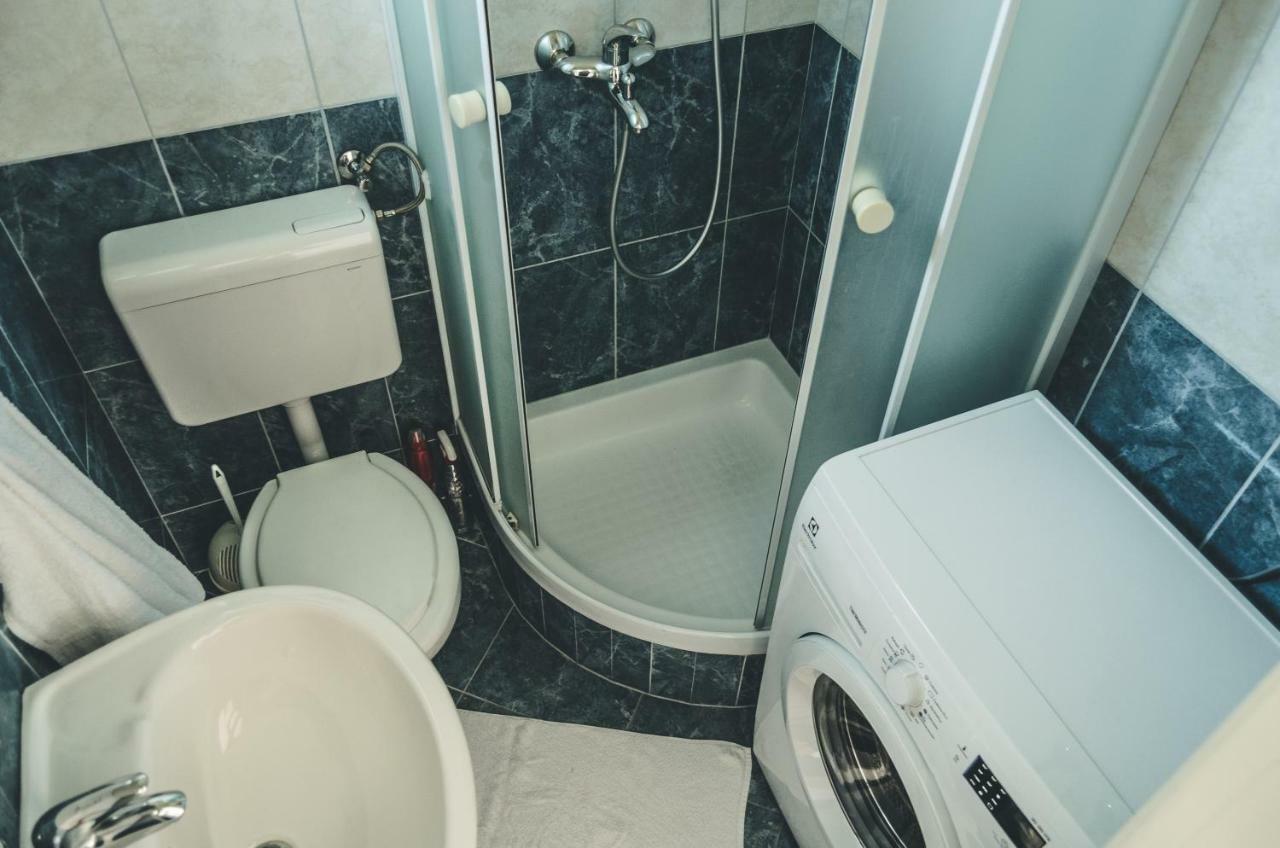 Apartmani Marko มาคาร์สกา ภายนอก รูปภาพ