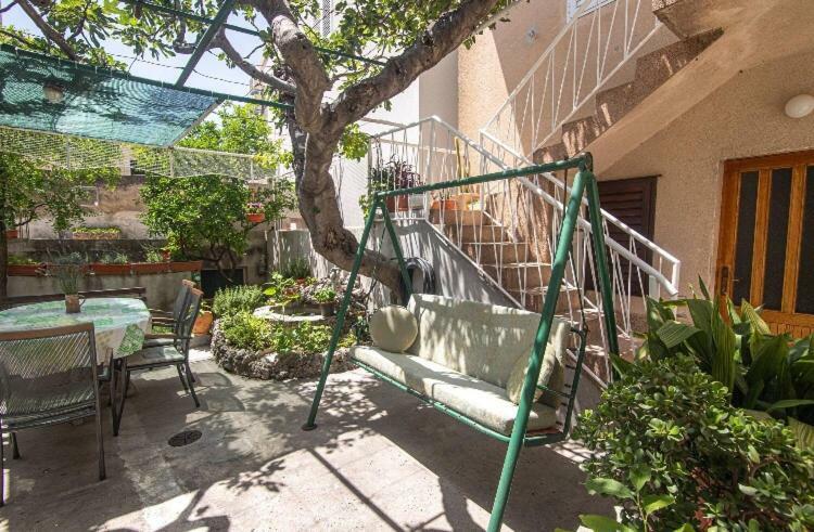 Apartmani Marko มาคาร์สกา ภายนอก รูปภาพ